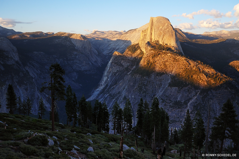 Yosemite National Park Berg Landschaft Schnee Berge Alp Wald Bereich Himmel Baum Spitze natürliche Höhe Winter im freien Bäume nationalen Wildnis Park Berg-Zelt geologische formation See landschaftlich Wolken Reisen im freien Tal Wolke Zelt Tourismus Resort hoch Szenerie Gletscher Umgebung kalt Eis Wasser Obdach felsigen Wandern Hochland natürliche Fels Szene Alpen Steigung Sommer Gras Saison Alpine Tag Fluss am Morgen Struktur Urlaub Herbst Spitzen Mount Klettern Landschaften Hölzer sonnig Ruhe MT Gipfeltreffen schneebedeckt Hügel abgedeckt Klippe Hügel Stein Reflexion Wiese Entwicklung des ländlichen klar Wild Landschaften woody plant Tourist Ski Rucksackreisen Höhe Frost Attraktion Erhaltung Sport Nach oben fallen Urlaub Sonnenlicht Linie Frühling Land mountain landscape snow mountains alp forest range sky tree peak natural elevation winter outdoors trees national wilderness park mountain tent geological formation lake scenic clouds travel outdoor valley cloud tent tourism resort high scenery glacier environment cold ice water shelter rocky hiking highland natural rock scene alps slope summer grass season alpine day river morning structure vacation autumn peaks mount climbing landscapes woods sunny calm mt summit snowy hills covered cliff hill stone reflection meadow rural clear wild scenics woody plant tourist ski backpacking altitude frost attraction conservation sport top fall holiday sunlight line spring country