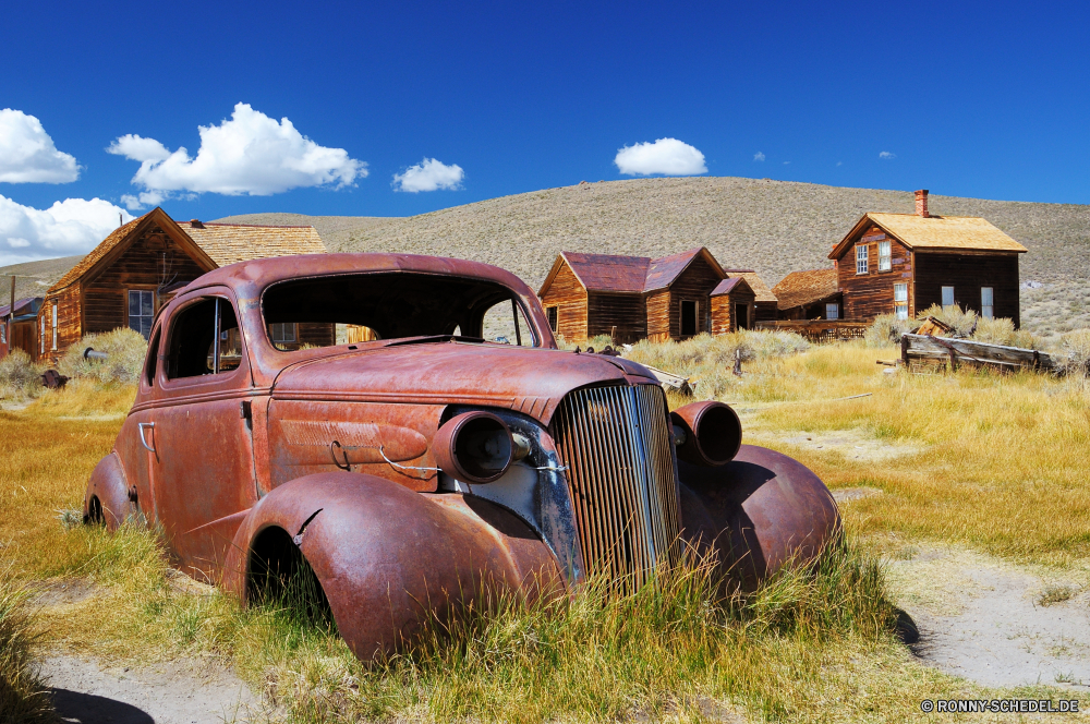 Bodie State Historic Park Strand-Kombi Auto Kfz Auto Auto Fahrzeug Transport Radfahrzeug Verkehr Geschwindigkeit Laufwerk Rad Straße Himmel schnell Reisen alt Luxus Motor Sport fahren Jahrgang Räder macht Landschaft Motor Verkehr LKW Chrom Gras Stil Sport Retro Klassische Scheinwerfer Metall moderne Antik Stoßstange Autos Wüste Gestaltung Wolken Limousine Reifen Modell rostige glänzend Sonnenuntergang aufgegeben Licht teure Rennen gelb im freien Wrack Rennsport Sonne defekt Autobahn Farbe Orange Feld historischen Sommer Neu Kfz Rost Windows Tür Sand heiß Straße Entwicklung des ländlichen Pferdestärke verrostet Junk-e- Bewegung Lampe Strand 'Nabend Tourismus Gold Land Horizont Gebäude Berg Stahl Land beach wagon car motor vehicle automobile auto vehicle transportation wheeled vehicle transport speed drive wheel road sky fast travel old luxury motor sports driving vintage wheels power landscape engine traffic truck chrome grass style sport retro classic headlight metal modern antique bumper cars desert design clouds sedan tire model rusty shiny sunset abandoned light expensive race yellow outdoor wreck racing sun broken highway color orange field historic summer new automotive rust windows door sand hot street rural horsepower rusted junk motion lamp beach evening tourism gold land horizon building mountain steel country