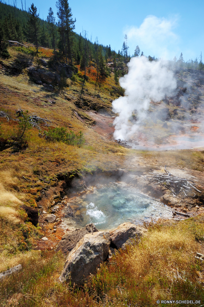 Yellowstone National Park heißer Frühling Frühling geologische formation Geysir Wasser Fels Berg Landschaft Fluss Vulkan Wasserfall Park Stream Umgebung Stein Kaskade Himmel Wald natürliche landschaftlich nationalen Wild Reisen Felsen Creek Rauch im freien Strömung Abenteuer fällt Dampf im freien fallen Tourismus fließende platsch Ozean Wärme Berge Meer macht Sommer heiß Gefahr Bewegung gischt Steine vulkanische Sturm Wolken nass Eruption felsigen Wildnis Baum Krater Ökologie fallen frisch natürliche Höhe gelassene Insel SWIFT Wasserfälle Wetter Geologie Welle Wolke Lava Moos Kühl plantschen Wandern Wellen friedliche glatte Küste Brennen gefährliche Feuer Szenerie Bäume Stromschnellen Flüsse Wanderung Nebel Surf Attraktion Landschaften Panorama Energie Ufer Magma Land Inferno rasche Szene niemand Schaum kalt Klippe Tropischer Erhaltung Küste Wind Drop aktive Tag hot spring spring geological formation geyser water rock mountain landscape river volcano waterfall park stream environment stone cascade sky forest natural scenic national wild travel rocks creek smoke outdoors flow adventure falls steam outdoor fall tourism flowing splash ocean heat mountains sea power summer hot danger motion spray stones volcanic storm clouds wet eruption rocky wilderness tree crater ecology falling fresh natural elevation serene island swift waterfalls weather geology wave cloud lava moss cool splashing hiking waves peaceful smooth coast burning dangerous fire scenery trees rapids rivers hike mist surf attraction scenics panorama energy shore magma country inferno rapid scene nobody foam cold cliff tropical conservation coastline wind drop active day