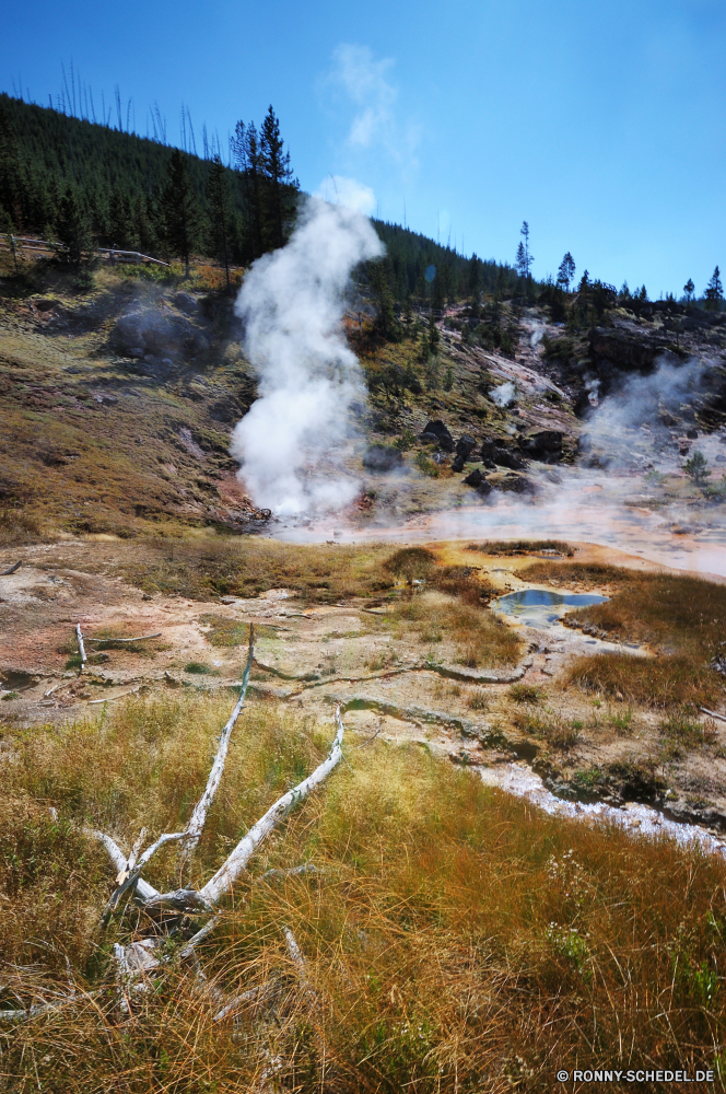 Yellowstone National Park Geysir Frühling geologische formation heißer Frühling Wasser Landschaft Fels Berg Fluss Wasserfall Stream Park Umgebung Wald Reisen Vulkan natürliche Kaskade Stein Berge nationalen Wildnis Wild im freien fließende Abenteuer im freien fällt landschaftlich Felsen Dampf Sommer Himmel Ozean Tourismus gischt Meer fallen Bewegung macht platsch Rauch Wärme vulkanische Strömung Szenerie nass heiß fallen Wetter felsigen Wolken Steine Baum Szene Krater Eruption Insel Creek Geologie Sturm Schnee Bäume kalt frisch Ökologie Lava Wasserfälle Attraktion Tropischer Reinigen Gefahr Hölzer gefährliche Tag Wellen glatte Kühl Moos Gelände plantschen majestätisch hoch Welle Landschaften gefroren Panorama Saison Eis See friedliche Urlaub aktive Magma Herbst klar Wolke Nebel Pazifik Wandern Winter bewölkt Feuer Tourist ruhige Küste geyser spring geological formation hot spring water landscape rock mountain river waterfall stream park environment forest travel volcano natural cascade stone mountains national wilderness wild outdoors flowing adventure outdoor falls scenic rocks steam summer sky ocean tourism spray sea fall motion power splash smoke heat volcanic flow scenery wet hot falling weather rocky clouds stones tree scene crater eruption island creek geology storm snow trees cold fresh ecology lava waterfalls attraction tropical clean danger woods dangerous day waves smooth cool moss terrain splashing majestic high wave scenics frozen panorama season ice lake peaceful vacation active magma autumn clear cloud mist pacific hiking winter cloudy fire tourist tranquil coast