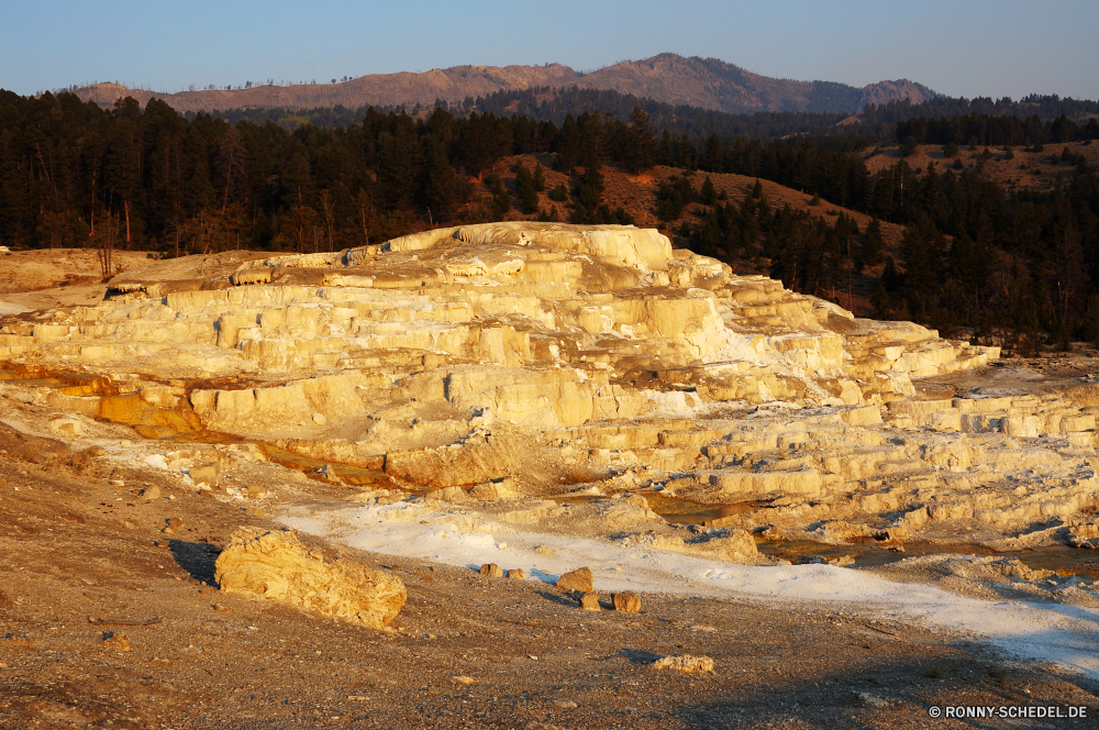 Yellowstone National Park Schlucht Wüste Fels Landschaft Klippe Tal Park nationalen Berg Sand Stein Reisen Himmel geologische formation Sandstein landschaftlich Berge Tourismus Cliff-Wohnung Felsen natürliche depression Geologie Wildnis Krater Aushöhlung im freien trocken Schlucht Wohnung Südwesten Orange im freien Grab Wolken Arid Bildung Urlaub Szenerie Hügel Land Szene Bereich Umgebung Struktur Wahrzeichen Abenteuer Gehäuse Wolke Gelände Landschaften Bereich Sommer Backstein Tourist Wärme Tag Westen Wandern Extreme Reise natürliche Fluss heiß Horizont gelb berühmte Baumaterial niemand Megalith Straße bunte Aussicht majestätisch Panorama Klima Steine Reise sonnig Formationen geologische Grand Entwicklung des ländlichen felsigen in der Nähe Panorama Süden Baum entfernten Antike Erde Gedenkstätte Osten Sonne Geschichte Licht Wasser Mesa Klippen Bögen Frühling Farbe reservieren Hügel Tour Spitze Schmutz horizontale Denkmal Platz Braun canyon desert rock landscape cliff valley park national mountain sand stone travel sky geological formation sandstone scenic mountains tourism cliff dwelling rocks natural depression geology wilderness crater erosion outdoors dry ravine dwelling southwest orange outdoor grave clouds arid formation vacation scenery hill land scene range environment structure landmark adventure housing cloud terrain scenics area summer brick tourist heat day west hiking extreme journey natural river hot horizon yellow famous building material nobody megalith road colorful vista majestic panoramic climate stones trip sunny formations geological grand rural rocky near panorama south tree remote ancient earth memorial east sun history light water mesa cliffs arches spring color reserve hills tour peak dirt horizontal monument place brown