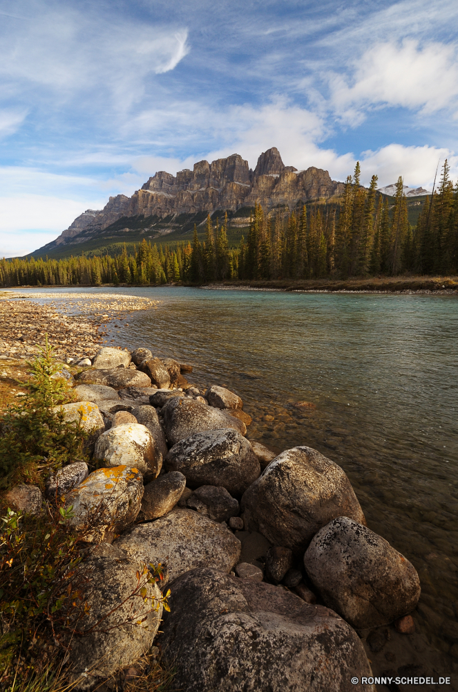 Banff National Park Landschaft Wasser Berg am See Wald Fluss See Ufer Berge Himmel Wildnis Fels Baum Reisen Stein Felsen Reflexion Stream landschaftlich Sommer Park Bäume im freien Szenerie Barrier im freien Tourismus Herbst Land Wolke nationalen natürliche Hügel Ozean Tal felsigen Farbe Wolken Kanal Gras Tag Frühling Sand friedliche Hochland sonnig Steinmauer Körper des Wassers Sonne Obstruktion Szene Insel Ruhe Meer Holz Küste Gelände Schnee Teich Steine Strömung Zaun fallen Sonnenuntergang Strand Wild fließende ruhige Umgebung Creek klar Wellenbrecher Landschaft Frieden Urlaub Spitze Hölzer gelassene idyllische Bereich Klippe Wiese Sonnenlicht Boden Schlucht Saison Struktur Landschaften Kiefer Wetter Küstenlinie Entwicklung des ländlichen landscape water mountain lakeside forest river lake shore mountains sky wilderness rock tree travel stone rocks reflection stream scenic summer park trees outdoor scenery barrier outdoors tourism autumn land cloud national natural hill ocean valley rocky color clouds channel grass day spring sand peaceful highland sunny stone wall body of water sun obstruction scene island calm sea wood coast terrain snow pond stones flow fence fall sunset beach wild flowing tranquil environment creek clear breakwater countryside peace vacation peak woods serene idyllic range cliff meadow sunlight soil canyon season structure scenics pine weather shoreline rural