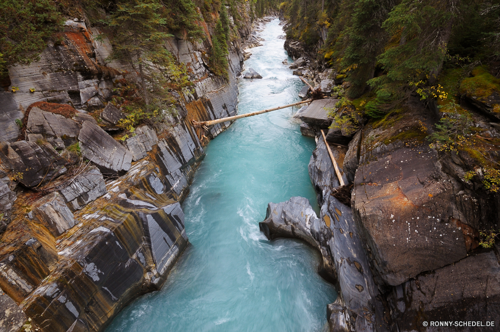 Banff National Park Dam Kanal Barrier Fluss Körper des Wassers Wasserfall Stream Wasser Fels Obstruktion Wald Landschaft Stein Berg Creek Kaskade fallen Umgebung Struktur Strömung Park im freien fällt Reisen Felsen fließende Bewegung Wild landschaftlich Baum natürliche Moos Tourismus Frühling Wildnis nationalen im freien felsigen fallen friedliche Sommer Wasserfälle Bäume Szenerie platsch Wanderung Berge frisch Schlucht nass glatte Steine Erhaltung rasche Wandern Land Ökologie gelassene Herbst Abenteuer Flüsse Kühl Brücke Reinigen Blatt Geschwindigkeit Hölzer See niemand Bach frische Luft plantschen Pflanze Klippe Szene Farbe Drop ruhige SWIFT Tal Belaubung Holz Entwicklung des ländlichen klar Tag Schlucht macht Erholung bunte seidige leere erfrischende Himmel Bereich Harmonie Urlaub Ruhe dam channel barrier river body of water waterfall stream water rock obstruction forest landscape stone mountain creek cascade fall environment structure flow park outdoor falls travel rocks flowing motion wild scenic tree natural moss tourism spring wilderness national outdoors rocky falling peaceful summer waterfalls trees scenery splash hike mountains fresh canyon wet smooth stones conservation rapid hiking country ecology serene autumn adventure rivers cool bridge clean leaf speed woods lake nobody brook freshness splashing plant cliff scene color drop tranquil swift valley foliage wood rural clear day ravine power recreation colorful silky empty refreshing sky area harmony vacation calm