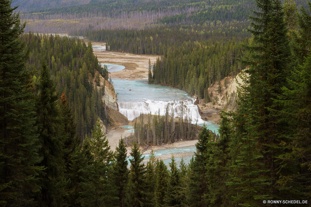 Banff National Park Fluss Landschaft Wasser See Sumpf Kanal Körper des Wassers Wald Land Baum Feuchtgebiet Himmel Bäume Berg Reflexion landschaftlich Reisen Park Sommer Berge im freien Gras Teich Szenerie Ufer am See Entwicklung des ländlichen Umgebung Wolke Hölzer Wolken Wildnis ruhige Szene geologische formation Tal Klippe Küstenlinie Stein Dam Sonne Stream nationalen Landschaften Kiefer natürliche Küste Urlaub Landschaft Holz im freien Fels Ruhe Land Pflanze Bereich Wild Barrier niemand Tourismus Frühling Felsen Feld friedliche Horizont Farbe Sonnenlicht klar sonnig Meer Saison gelassene Vorgebirge Brücke natürliche Höhe malerische felsigen England Urlaub Küste Wiese Erholung Struktur Blatt river landscape water lake swamp channel body of water forest land tree wetland sky trees mountain reflection scenic travel park summer mountains outdoors grass pond scenery shore lakeside rural environment cloud woods clouds wilderness tranquil scene geological formation valley cliff shoreline stone dam sun stream national scenics pine natural coast vacation countryside wood outdoor rock calm country plant area wild barrier nobody tourism spring rocks field peaceful horizon color sunlight clear sunny sea season serene promontory bridge natural elevation picturesque rocky england vacations coastline meadow recreation structure leaf