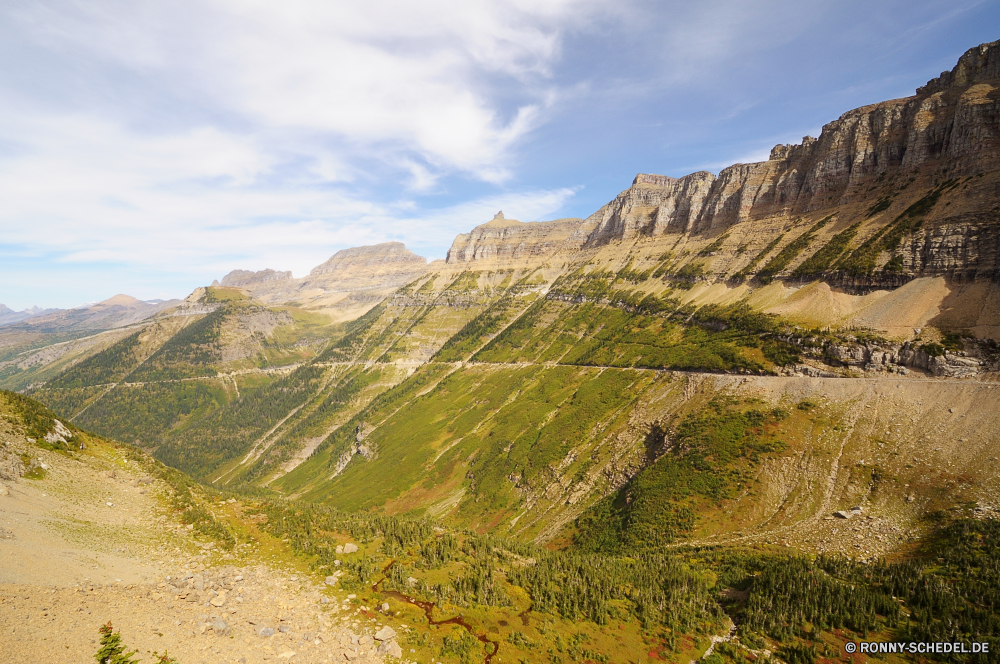 Glacier National Park Berg Berge Hochland Landschaft Bereich Reisen Spitze Fels Himmel Alp Schnee Tal Szenerie Sommer Wolken Wald Tourismus Gras Alpine Wildnis Fluss landschaftlich Stein hoch Alpen Baum Steigung Gletscher Wasser Hügel Aufstieg felsigen geologische formation Park sonnig im freien im freien Wandern Linie Wolke natürliche Höhe Hügel Panorama natürliche Wandern Klettern übergeben Wiese Frühling Umgebung Ruhe gelassene Felsen See Bäume Urlaub Entwicklung des ländlichen Pfad Hochland Straße Spitzen Urlaub Urlaub Mount Klettern Becken Reflexion Busch Szene friedliche fallen Klippe Tundra steilen Gelände ruhig Landschaften Abenteuer Reise bewölkt Eis Ökologie natürliche depression Landschaft Tourist nationalen ruhige Grat Trek Kiefer außerhalb Winter Stream Fuß Belaubung Frieden Farbe Schlucht Farben Herbst Land mountain mountains highland landscape range travel peak rock sky alp snow valley scenery summer clouds forest tourism grass alpine wilderness river scenic stone high alps tree slope glacier water hill ascent rocky geological formation park sunny outdoors outdoor hiking line cloud natural elevation hills panorama natural trekking climb pass meadow spring environment calm serene rocks lake trees vacation rural path highlands road peaks holiday vacations mount climbing basin reflection bush scene peaceful fall cliff tundra steep terrain quiet scenics adventure journey cloudy ice ecology natural depression countryside tourist national tranquil ridge trek pine outside winter stream walking foliage peace color canyon colors autumn country