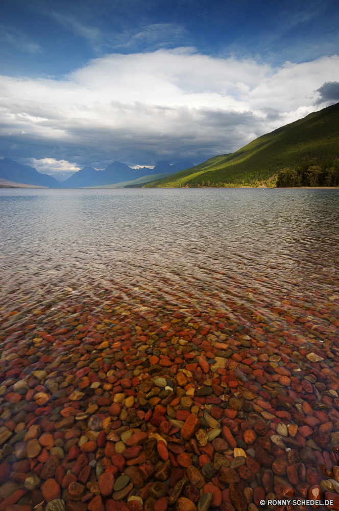 Glacier National Park am See Ufer Wasser Landschaft See Sand Sandbank Himmel Strand Sommer Berg landschaftlich Meer Reisen Bar Wald Ozean Wolken Insel Szenerie Baum Küste Grat Barrier Reflexion Fluss Sonne Tourismus im freien friedliche Wolke Urlaub Berge Ruhe Park natürliche Fels Szene ruhige Urlaub Sonnenlicht Bäume im freien Boden Sonnenuntergang natürliche Höhe Hügel Küstenlinie sonnig Horizont am Meer Felsen Küste Boot Umgebung Stein Teich Gras Bucht gelassene Paradies idyllische Erde Tropischer seelandschaft Farbe Tag Entspannung Holz klar Entspannen Sie sich geologische formation Wildnis außerhalb Sonnenschein Resort Wellen Wetter Entwicklung des ländlichen Türkis bunte Sonnenaufgang Frieden Landschaft nationalen Erholung Herbst Wild Saison Gelände Nautik Aussicht Spitze Wolkengebilde Panorama Pflanze reine Tourist Schnee niemand lakeside shore water landscape lake sand sandbar sky beach summer mountain scenic sea travel bar forest ocean clouds island scenery tree coast ridge barrier reflection river sun tourism outdoor peaceful cloud vacation mountains calm park natural rock scene tranquil holiday sunlight trees outdoors soil sunset natural elevation hill shoreline sunny horizon seaside rocks coastline boat environment stone pond grass bay serene paradise idyllic earth tropical seascape color day relaxation wood clear relax geological formation wilderness outside sunshine resort waves weather rural turquoise colorful sunrise peace countryside national recreation autumn wild season terrain nautical vista peak cloudscape panorama plant pure tourist snow nobody