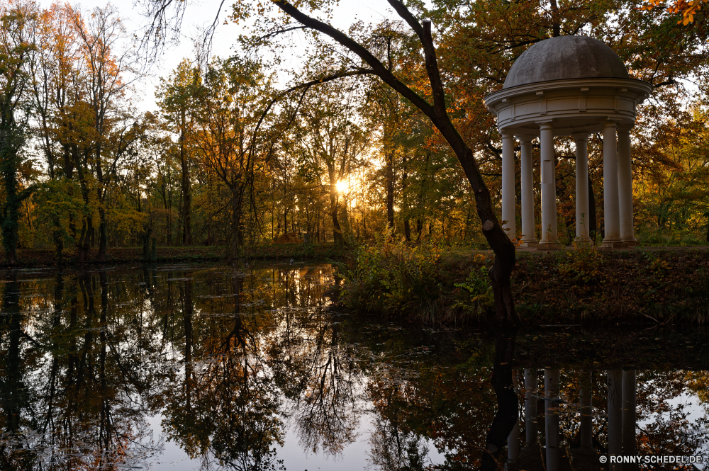 Schlosspark Lützschena Baum Landschaft Wald Bäume See Wasser Becken Park Fluss Herbst Himmel Reflexion natürliche depression fallen Hölzer woody plant Saison Szenerie Reisen Vogelhäuschen geologische formation Berg Entwicklung des ländlichen im freien Schnee Szene Land Gerät Weide Sonne natürliche vascular plant Wolken ruhige Gebäude Pflanze landschaftlich Blätter Umgebung Teich im freien Tourismus friedliche sonnig gelb Frühling Landschaft Sommer Gras Belaubung Winter Sonnenlicht Blatt Architektur Farben Fels Ruhe Wahrzeichen Holz Struktur Beleuchtung Bootshaus Sumpf Stream idyllische Denkmal Stein Wildnis nationalen Land Sonnenuntergang Ufer alt klar England Orange Feld Branch Apparat Waldland Wild Tag Landschaften Kiefer gelassene Schuppen Berge Urlaub Geschichte Licht Wolke Golden Zweige Birke Reinigen Sonnenaufgang bunte Feuchtgebiet tree landscape forest trees lake water basin park river autumn sky reflection natural depression fall woods woody plant season scenery travel bird feeder geological formation mountain rural outdoors snow scene country device willow sun natural vascular plant clouds tranquil building plant scenic leaves environment pond outdoor tourism peaceful sunny yellow spring countryside summer grass foliage winter sunlight leaf architecture colors rock calm landmark wood structure lighting boathouse swamp stream idyllic monument stone wilderness national land sunset shore old clear england orange field branch apparatus woodland wild day scenics pine serene shed mountains vacation history light cloud golden branches birch clean sunrise colorful wetland