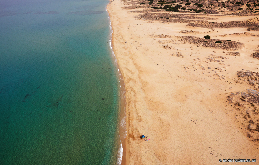 Dune di Torre dei Corsari Sand Boden Düne Strand Ozean Erde Sandbank Meer Wasser Reisen Bar Urlaub Tropischer Küste Grat Sommer Himmel Landschaft Textur Insel Barrier Küste Welle Paradies Sonne Entspannen Sie sich Ufer sonnig Urlaub Horizont Wüste Jahrgang Tourismus natürliche Höhe Tapete im Alter von Grunge seelandschaft Papier alt sandigen Pergament Resort Antik Antike Türkis Lagune landschaftlich Bucht warm Braun Material im freien Retro Text Ziel leere Wolken Entspannung schmutzig Sonnenlicht Surf Fleck Karton klar exotische Szenerie Küste Schaum Verfall texturierte Muster Wolke leere trocken friedliche Oberfläche Szene Mauer Tag Alterung gelb beschädigt Fuß geologische formation Raum Rau ruhige nass Tropen Escape faltig Einsamkeit befleckt Orange getragen Verwittert Texturen heiß Datenblatt Freizeit Seite Dokuments Hintergrund am Meer natürliche Ruhe Hintergründe Detail Grenze Farbe Erholung Gestaltung sand soil dune beach ocean earth sandbar sea water travel bar vacation tropical coast ridge summer sky landscape texture island barrier coastline wave paradise sun relax shore sunny holiday horizon desert vintage tourism natural elevation wallpaper aged grunge seascape paper old sandy parchment resort antique ancient turquoise lagoon scenic bay warm brown material outdoor retro text destination empty clouds relaxation dirty sunlight surf stain cardboard clear exotic scenery coastal foam decay textured pattern cloud blank dry peaceful surface scene wall day aging yellow damaged foot geological formation space rough tranquil wet tropics escape crumpled solitude stained orange worn weathered textures hot sheet leisure page document backdrop seaside natural calm backgrounds detail border color recreation design