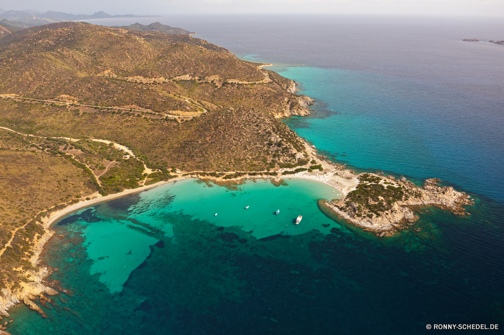 Punta Molentis Vorgebirge natürliche Höhe Strand Meer Küste geologische formation Ozean Landschaft Wasser Bucht Reisen Insel Urlaub Sommer Himmel Sand Küste Sonne Urlaub Fels Tourismus Ufer landschaftlich Welle Berg Tropischer Wellen Archipel Paradies Klippe Baum Land im freien sonnig Wolke seelandschaft Horizont Körper des Wassers Felsen Kap Szene Küstenlinie Surf Panorama Wolken Boot im freien Szenerie am Meer Küste felsigen Tourist Stein Hügel Park ruhige Entspannen Sie sich Stadt Erholung Türkis idyllische Berge Ziel warm Pazifik Urlaub Palm Entspannung Inseln See klar Stadt Wetter Wahrzeichen Sonnenuntergang Reflexion Klippen Jacht natürliche friedliche Ruhe Pflanze entspannende Sonnenlicht Tag Lagune hoch Hafen Hafen in der Nähe Bewuchs Klima heiß Straße Riff Bäume promontory natural elevation beach sea coast geological formation ocean landscape water bay travel island vacation summer sky sand coastline sun holiday rock tourism shore scenic wave mountain tropical waves archipelago paradise cliff tree land outdoor sunny cloud seascape horizon body of water rocks cape scene shoreline surf panorama clouds boat outdoors scenery seaside coastal rocky tourist stone hill park tranquil relax city recreation turquoise idyllic mountains destination warm pacific vacations palm relaxation islands lake clear town weather landmark sunset reflection cliffs yacht natural peaceful calm plant relaxing sunlight day lagoon high port harbor near vegetation climate hot road reef trees