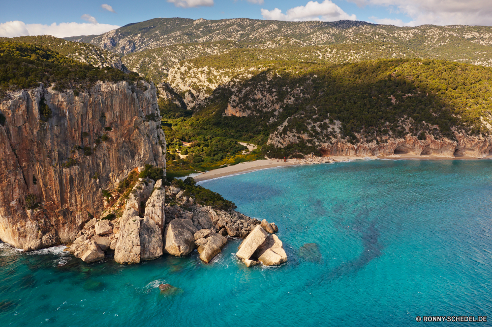 Cala Luna Meer Strand Ozean Landschaft Klippe Wasser Küste Reisen geologische formation Küste Fels Ufer Insel Vorgebirge Himmel Bucht Urlaub Barrier Sommer natürliche Höhe Berg Dam Tourismus Sand Felsen landschaftlich Stein Urlaub Wolke Wellen Obstruktion seelandschaft im freien Sonne Welle am Meer im freien Surf Küstenlinie Paradies Hügel Szenerie Szene Pazifik Struktur felsigen Türkis Ziel klar sonnig Baum Tourist Wolken idyllische Tag Park Resort Tropischer Horizont Körper des Wassers natürliche Schiff ruhige Entspannen Sie sich Sonnenuntergang Sonnenlicht Urlaub Berge Fluss Schlucht Steine Süden Klippen Lagune Küste Reise Schlucht Wildnis Kap Kanal See Wellenbrecher Gezeiten Wild Frühling Schiff Westen Schwimmen Kante natürliche depression friedliche Erholung Azurblau hoch Meeresküste Reiseziele Brücke Landschaften Schiffswrack Panorama Boot Urlaub Umgebung Wrack warm Höhle exotische nationalen Farbe Wahrzeichen sea beach ocean landscape cliff water coast travel geological formation coastline rock shore island promontory sky bay vacation barrier summer natural elevation mountain dam tourism sand rocks scenic stone holiday cloud waves obstruction seascape outdoor sun wave seaside outdoors surf shoreline paradise hill scenery scene pacific structure rocky turquoise destination clear sunny tree tourist clouds idyllic day park resort tropical horizon body of water natural ship tranquil relax sunset sunlight vacations mountains river canyon stones south cliffs lagoon coastal journey ravine wilderness cape channel lake breakwater tide wild spring vessel west swim edge natural depression peaceful recreation azure high seashore destinations bridge scenics shipwreck panorama boat holidays environment wreck warm cave exotic national color landmark