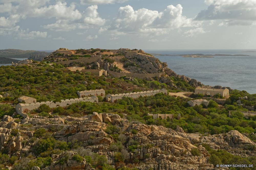 Bärenfelsen Vorgebirge geologische formation natürliche Höhe Meer Klippe Küste Ozean Landschaft Strand Küste Wasser Fels Ufer Reisen Felsen Himmel landschaftlich Kap Urlaub Insel Sommer Sonne seelandschaft Bucht Tourismus Küste Stein Urlaub Welle Berg Klippen Sand im freien Wellen felsigen Szenerie am Meer Horizont Hügel Küstenlinie Paradies Berge Szene Steine sonnig Tropischer Wolken Gras Entspannen Sie sich Baum natürliche Wetter Panorama Süden im freien friedliche ruhige Sonnenuntergang Türkis Wolke Tag Park Pazifik Surf England Farbe Ziel Ruhe Wald Resort Wahrzeichen Sonnenlicht Gezeiten Turm Urlaub niemand promontory geological formation natural elevation sea cliff coast ocean landscape beach coastline water rock shore travel rocks sky scenic cape vacation island summer sun seascape bay tourism coastal stone holiday wave mountain cliffs sand outdoor waves rocky scenery seaside horizon hill shoreline paradise mountains scene stones sunny tropical clouds grass relax tree natural weather panorama south outdoors peaceful tranquil sunset turquoise cloud day park pacific surf england color destination calm forest resort landmark sunlight tide tower holidays nobody