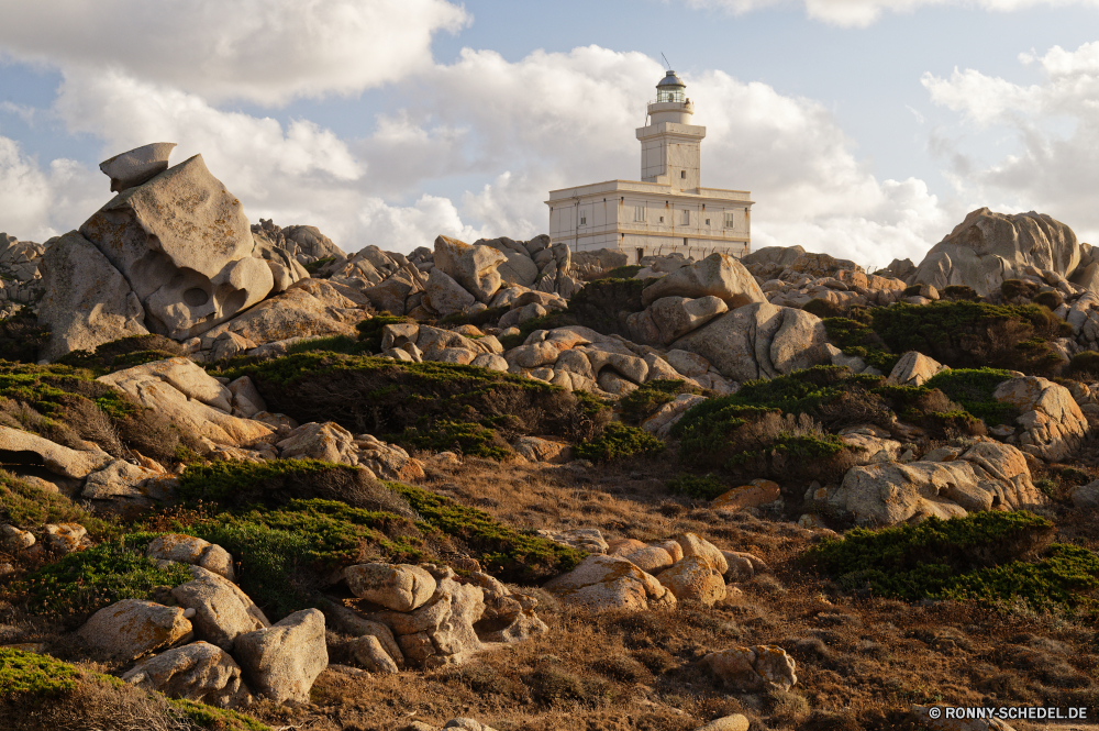 Capo Testa Leuchtfeuer Turm Struktur Himmel Schloss Gebäude Reisen Küste Meer Architektur Tourismus Landschaft Leuchtturm Wahrzeichen Felsen Fels Ozean Festung Stein Haus Berg Kirche Insel alt Wasser Ufer Befestigung historischen Licht Kloster landschaftlich Urlaub Geschichte Wolken Tourist Denkmal mittelalterliche Antike Klippe Religion Sommer Strand Mauer Stadt Navigation Küste Defensive Struktur Hügel berühmte aussenansicht im freien Szenerie Sonnenuntergang Küste religiöse Residenz Bau Süden religiöse Palast Horizont im freien am Meer Hafen Szene Wolke Urlaub Wellen Stadt Sicherheit Sand hoch Baum Kultur Dämmerung Bucht historische 'Nabend Barrier Residenz Tempel Dach beacon tower structure sky castle building travel coast sea architecture tourism landscape lighthouse landmark rocks rock ocean fortress stone house mountain church island old water shore fortification historic light monastery scenic vacation history clouds tourist monument medieval ancient cliff religion summer beach wall city navigation coastline defensive structure hill famous exterior outdoor scenery sunset coastal religious residence construction south religious palace horizon outdoors seaside harbor scene cloud holiday waves town safety sand high tree culture dusk bay historical evening barrier residence temple roof