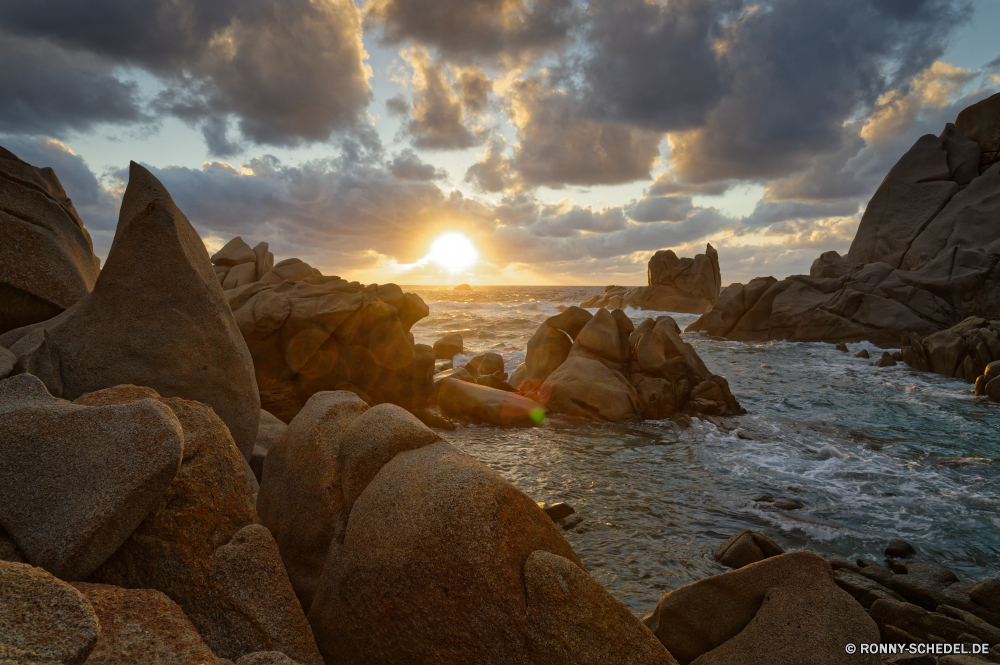 Capo Testa Sand Boden Erde Fels Strand Landschaft Meer Himmel Wasser Ozean Reisen Schlucht Felsen Stein Wüste Küste Küste Wolken Tourismus Urlaub Klippe Insel landschaftlich Ufer Berg Szenerie Sommer Berge Welle Park Tal im freien Horizont seelandschaft Wellen Sonne felsigen am Meer nationalen Wildnis Sonnenuntergang im freien natürliche Bucht Szene Klima Tropischer See Küste Wolke Aushöhlung Sandstein Steine Hügel Urlaub Umgebung Surf Sturm Schlucht Tag Sonnenaufgang Licht Wetter Arid sonnig Landschaften Abenteuer Orange Farbe friedliche Ruhe Fluss Bereich Südwesten Türkis Geologie Baum heiß Wind Ziel trocken Tourist Reflexion Küstenlinie Wahrzeichen Erholung niemand sand soil earth rock beach landscape sea sky water ocean travel canyon rocks stone desert coastline coast clouds tourism vacation cliff island scenic shore mountain scenery summer mountains wave park valley outdoor horizon seascape waves sun rocky seaside national wilderness sunset outdoors natural bay scene climate tropical lake coastal cloud erosion sandstone stones hill holiday environment surf storm ravine day sunrise light weather arid sunny scenics adventure orange color peaceful calm river range southwest turquoise geology tree hot wind destination dry tourist reflection shoreline landmark recreation nobody