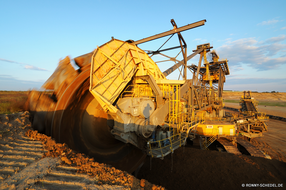 Jänschwalde Schiff Maschine Fischer Industrie Schiff Industrielle Gerät schwere Boot Meer Bau Transport Verkehr Himmel macht Ausrüstung Fahrzeug Hafen Kran Wrack Handwerk Schiffswrack Maschinen Arbeit Hafen Bulldozer Dock Schmutz Bagger Wasser Brecher Ozean Erde Website Eimer Heckbagger Bagger Werkzeug Nautik Versand Fracht gelb Traktor Laden Geschäft Metall Graben Maritime Küste Track Stahl Handel Park Landschaft alt Energie Hydraulische LKW Reisen Pirat Strand Umgebung Fracht Angeln Sand Container Gebäude Speicher Wolken Export schaufelbagger Fluss Bulldozer Mover Graben Krane geparkt Schaufel Boden Handel Eisen aus Holz Entladung Mining Schaufel Träger Terminal Laden Segeln Segel leistungsstarke Sommer Build kommerzielle Ufer Öl Entwicklung des ländlichen ship machine fisherman industry vessel industrial device heavy boat sea construction transportation transport sky power equipment vehicle harbor crane wreck craft shipwreck machinery work port bulldozer dock dirt excavator water crusher ocean earth site bucket backhoe digger tool nautical shipping cargo yellow tractor loading business metal dig maritime coast track steel trade park landscape old energy hydraulic truck travel pirate beach environment freight fishing sand container building storage clouds export earthmover river dozer mover digging cranes parked shovel ground commerce iron wooden unloading mining scoop carrier terminal load sailing sail powerful summer build commercial shore oil rural