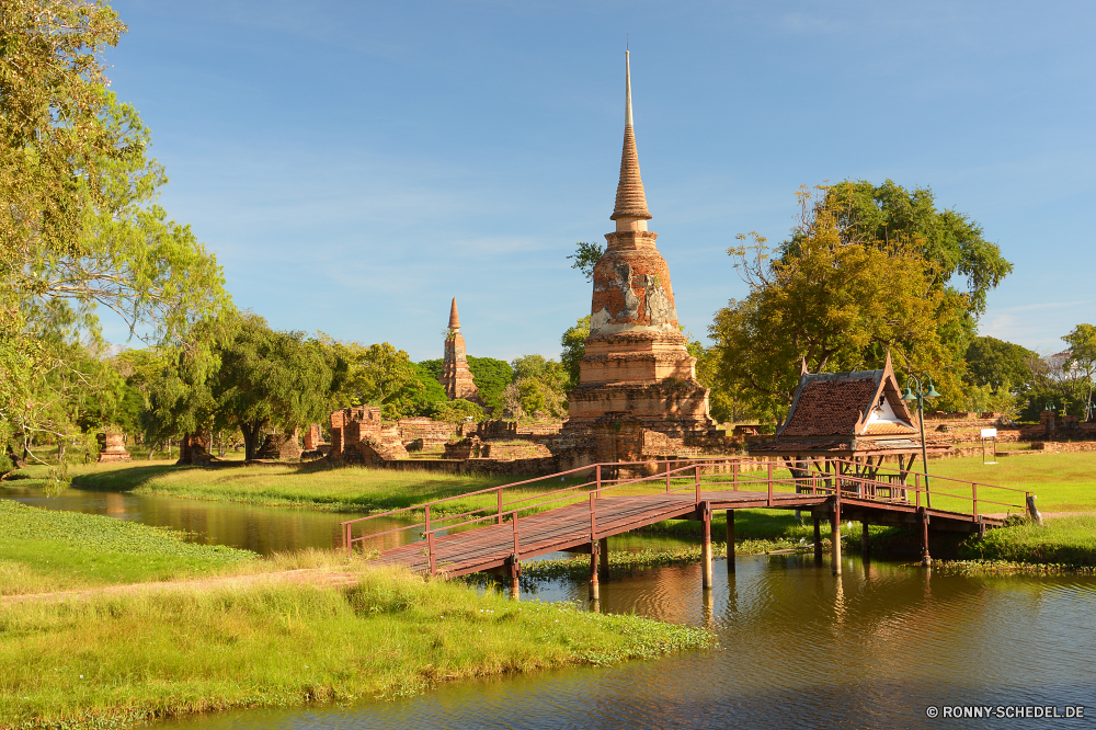 Ayutthaya Tempel Schrein Religion Gebäude Architektur Antike Ort der Anbetung Pagode Reisen alt Geschichte religiöse Struktur Denkmal Kultur Tourismus Palast Wahrzeichen Gold berühmte Statue Golden Himmel Turm traditionelle Backstein Platz Osten Gottesdienst historischen Bangkok spirituelle Erbe Spiritualität Stein Gebet Skulptur Kunst Stadt Orientalische heilig Kirche Ruine Tourist Grand Baum aussenansicht Tropischer glauben beten östliche heilig Dach historische Meditation bunte Hauptstadt Mauer Kathedrale Kloster Südosten weit Urlaub Gott Attraktion Landschaft Farbe Ruine Königliche Platz Stil beten kulturellen König architektonische Wolke Website exotische Archäologische Touristische Weisheit Schloss Stadt friedliche Urlaub Fluss temple shrine religion building architecture ancient place of worship pagoda travel old history religious structure monument culture tourism palace landmark gold famous statue golden sky tower traditional brick place east worship historic bangkok spiritual heritage spirituality stone prayer sculpture art city oriental sacred church ruin tourist grand tree exterior tropical faith pray eastern holy roof historical meditation colorful capital wall cathedral monastery southeast far vacation god attraction landscape color ruins royal square style praying cultural king architectural cloud site exotic archaeological touristic wisdom castle town peaceful holiday river