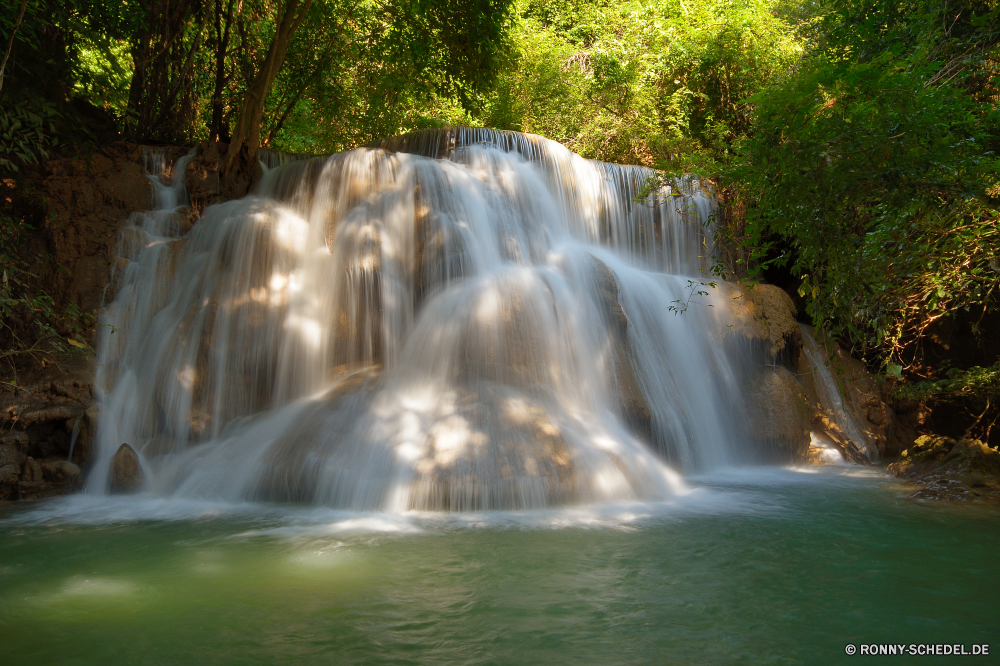 Huai Mae Kamin Waterfall Brunnen Struktur Wasserfall Stream Fluss Wasser Fels Wald Kaskade Landschaft Park Stein Strömung Umgebung fällt fließende Reisen im freien fallen Frühling Baum Berg friedliche Felsen natürliche platsch Creek Bewegung landschaftlich Wild Sommer frisch nass im freien fallen Moos Wasserfälle Tropischer glatte Kühl Wildnis ruhige Szenerie gelassene Szene Blatt rasche Tourismus Dschungel Frieden Reinigen Berge Drop felsigen Sonnenlicht Ökologie entspannende Bäume See nationalen frische Luft Belaubung Geschwindigkeit Saison Kaskaden klar Pflanze hoch Regen Entspannen Sie sich Garten Bach Erholung plantschen üppige Hölzer Abenteuer Steine Erhaltung Holz Ruhe erfrischend Stromschnellen seidige Flüssigkeit Teich gischt Tag erfrischende reine Herbst SWIFT Wanderung Sanitär-Befestigung Wandern Schwimmbad macht idyllische Paradies Entspannung Urlaub Licht Insel Himmel niemand fountain structure waterfall stream river water rock forest cascade landscape park stone flow environment falls flowing travel outdoor fall spring tree mountain peaceful rocks natural splash creek motion scenic wild summer fresh wet outdoors falling moss waterfalls tropical smooth cool wilderness tranquil scenery serene scene leaf rapid tourism jungle peace clean mountains drop rocky sunlight ecology relaxing trees lake national freshness foliage speed season cascades clear plant high rain relax garden brook recreation splashing lush woods adventure stones conservation wood calm refreshment rapids silky fluid pond spray day refreshing pure autumn swift hike plumbing fixture hiking pool power idyllic paradise relaxation vacation light island sky nobody