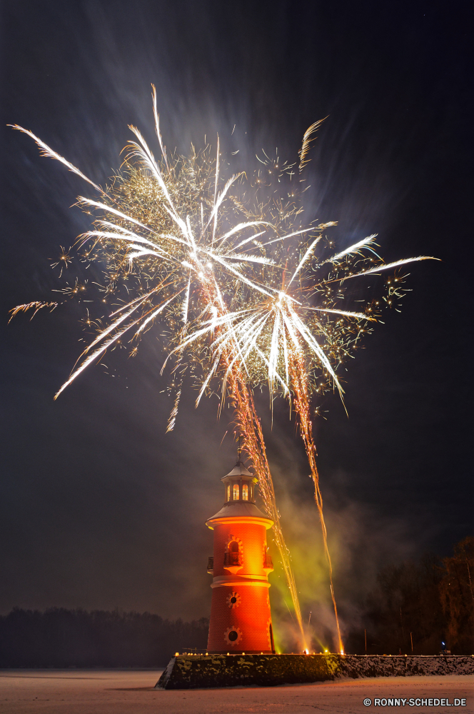 Leuchtturm Moritzburg Feuerwerk Feuerwerk Nacht Feier explosive Festival Sterne Feuer Licht Urlaub Partei Neu hell Ereignis feiern schwarz Beleuchtung Glühen Explosion explodieren Anzeige Himmel Spaß Farbe glühend Jahr Gruß bunte Unabhängigkeit dunkel Sternen Pyrotechnik festlich Farben Kunst Flamme Funken Orange Wunderkerze 4. Platz Rakete Freiheit funkel Apparat Eva Magie Hintergründe gelb Lichter Funke Tag Grafiken Blitz Gestaltung beleuchtete Knall vierte Fraktal platzen Karneval Linien Frohe einzigartige geometrische Rauch Jahrestag anzeigen Strahl Textur Kreise Hintergrund Muster moderne Ausrüstung Fraktale Modelle Flackern traditionelle Auszüge Wärme Formen 'Nabend Form 3D explodierende Farbverläufe verwischt wirbelt glücklich Nebel Blitz saisonale Kurven Karte Texturen Bewegung Muster Wolken Sonne Gerät Schleifen Konturen Strahldichte Dunst Dunst Zeichnungen Wellen Fliesen Würfel Nebel Reflexion Runde Multi Bucht Energie Raketen Werke lebendige Wasser Raum heiß Material glänzend diesig Dreharbeiten Plasma Zahlen Bewegung Transformator Leuchten Heiße Glut Löwenzahn firework fireworks night celebration explosive festival star fire light holiday party new bright event celebrate black lighting glow explosion explode display sky fun color glowing year salute colorful independence dark stars pyrotechnics festive colors art flame sparks orange sparkler 4th rocket freedom sparkle apparatus eve magic backgrounds yellow lights spark day graphics lightning design illuminated bang fourth fractal burst carnival lines merry unique geometric smoke anniversary showing beam texture circles backdrop patterns modern equipment fractals designs flare traditional abstracts heat shapes evening shape 3d exploding gradients blurs swirls happy mist flash seasonal curves show textures movement pattern clouds sun device loops contours radiance vapor haze drawings ripples tiles cubes fog reflection round multi bay energy rockets works vibrant water space hot material shiny hazy shooting plasma figures motion transformer shine blaze dandelion